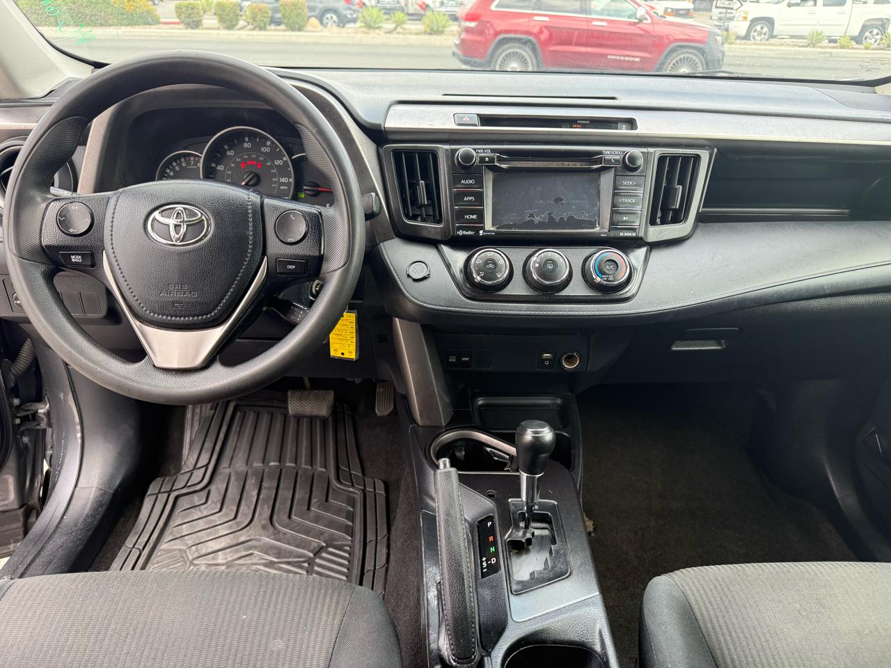 Toyota RAV4 LE FWD 2016