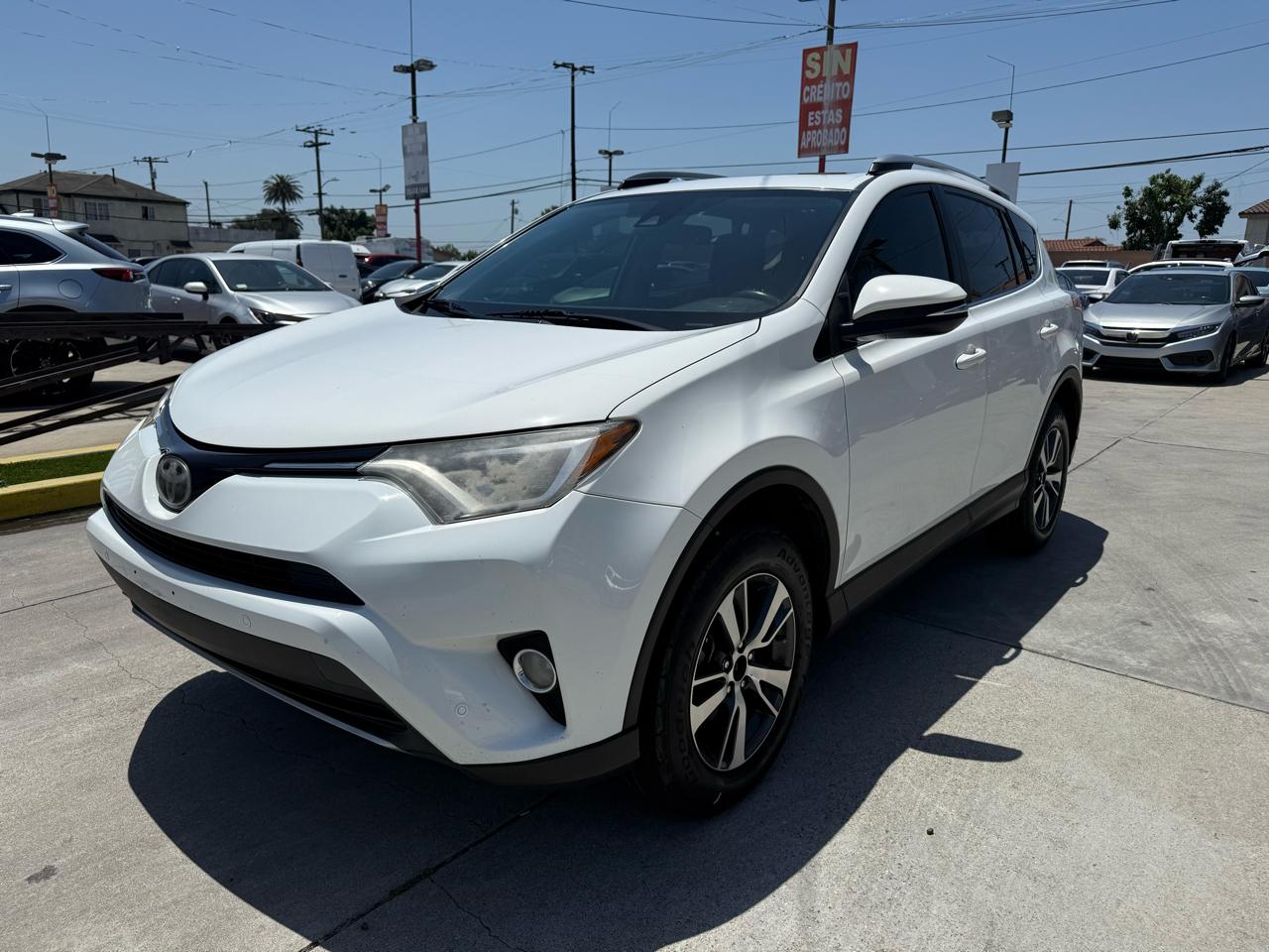 Toyota RAV4 XLE FWD 2017