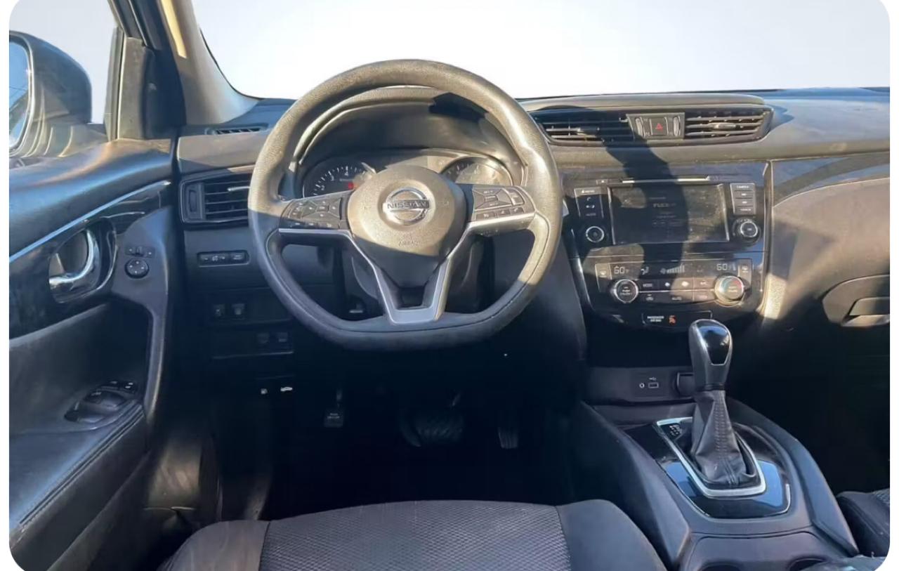 Nissan Rogue Sport S 2020