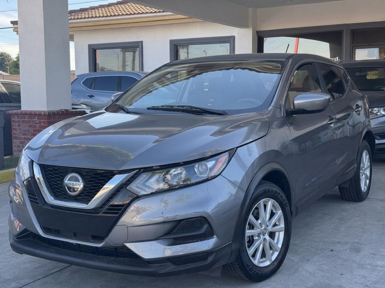 Nissan Rogue Sport S 2020
