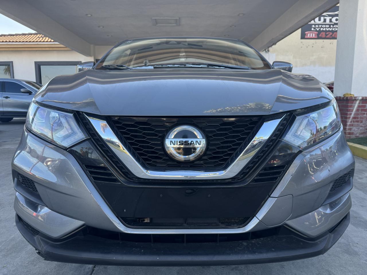 Nissan Rogue Sport S 2020