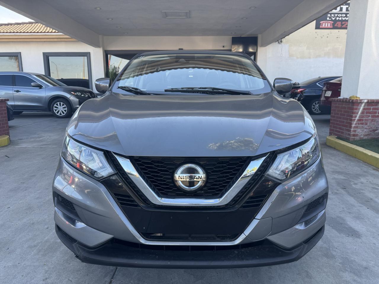 Nissan Rogue Sport S 2020