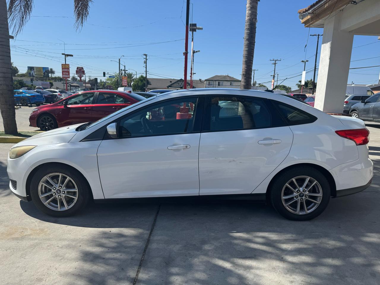 Ford Focus SE Sedan 2016