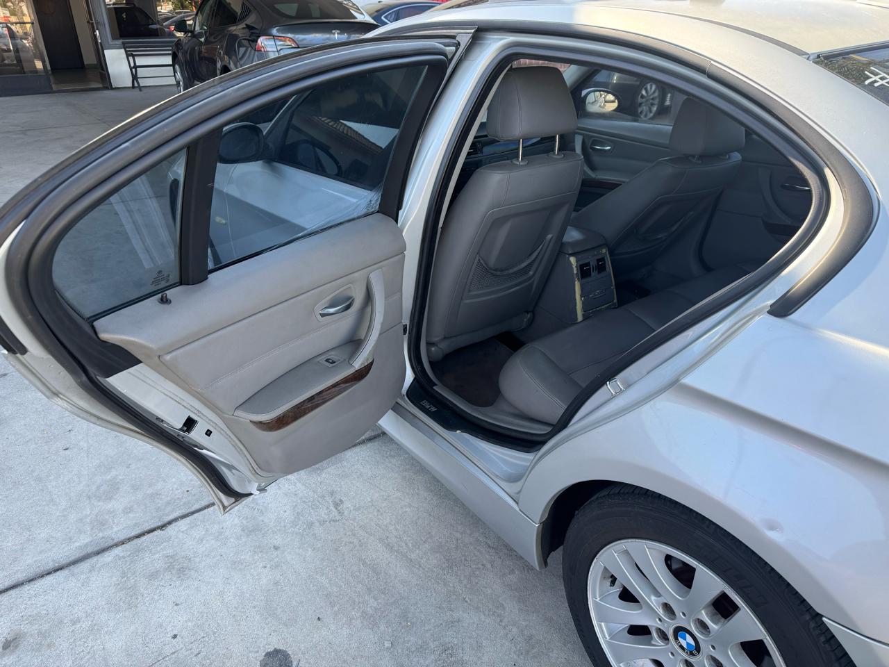 BMW 3-Series 328i 2007