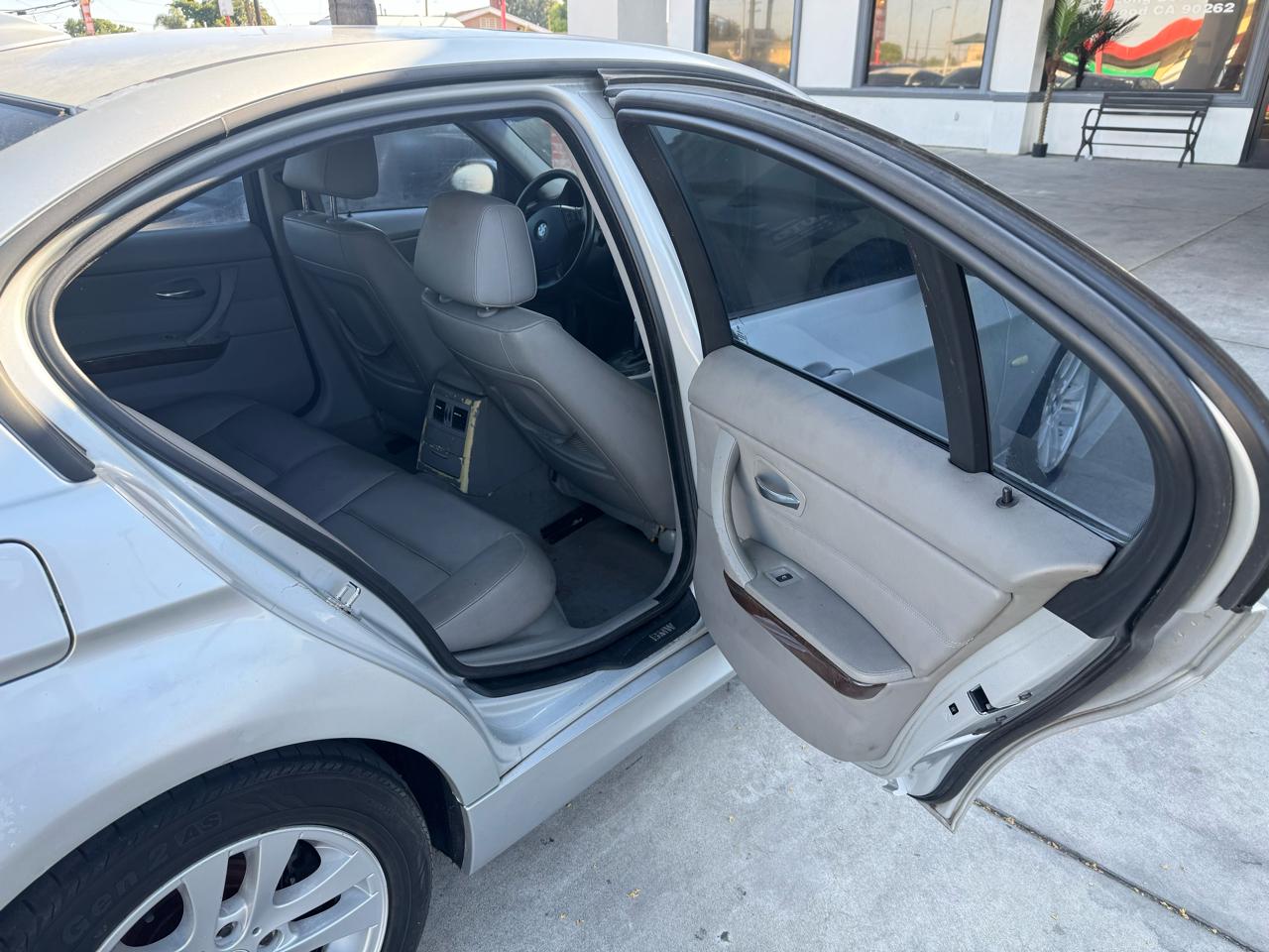 BMW 3-Series 328i 2007
