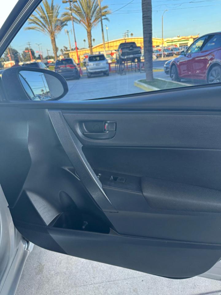 Toyota Corolla LE CVT 2017