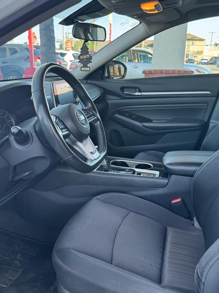 Nissan Altima 2.5 SV 2022
