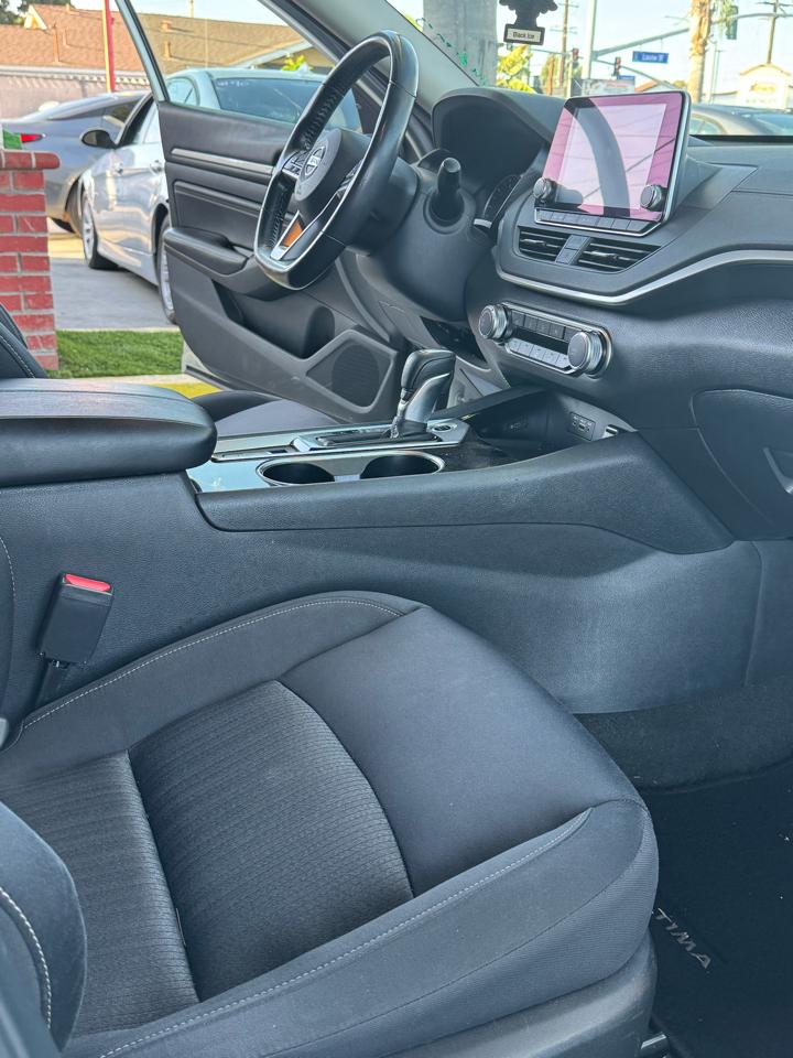 Nissan Altima 2.5 SV 2022