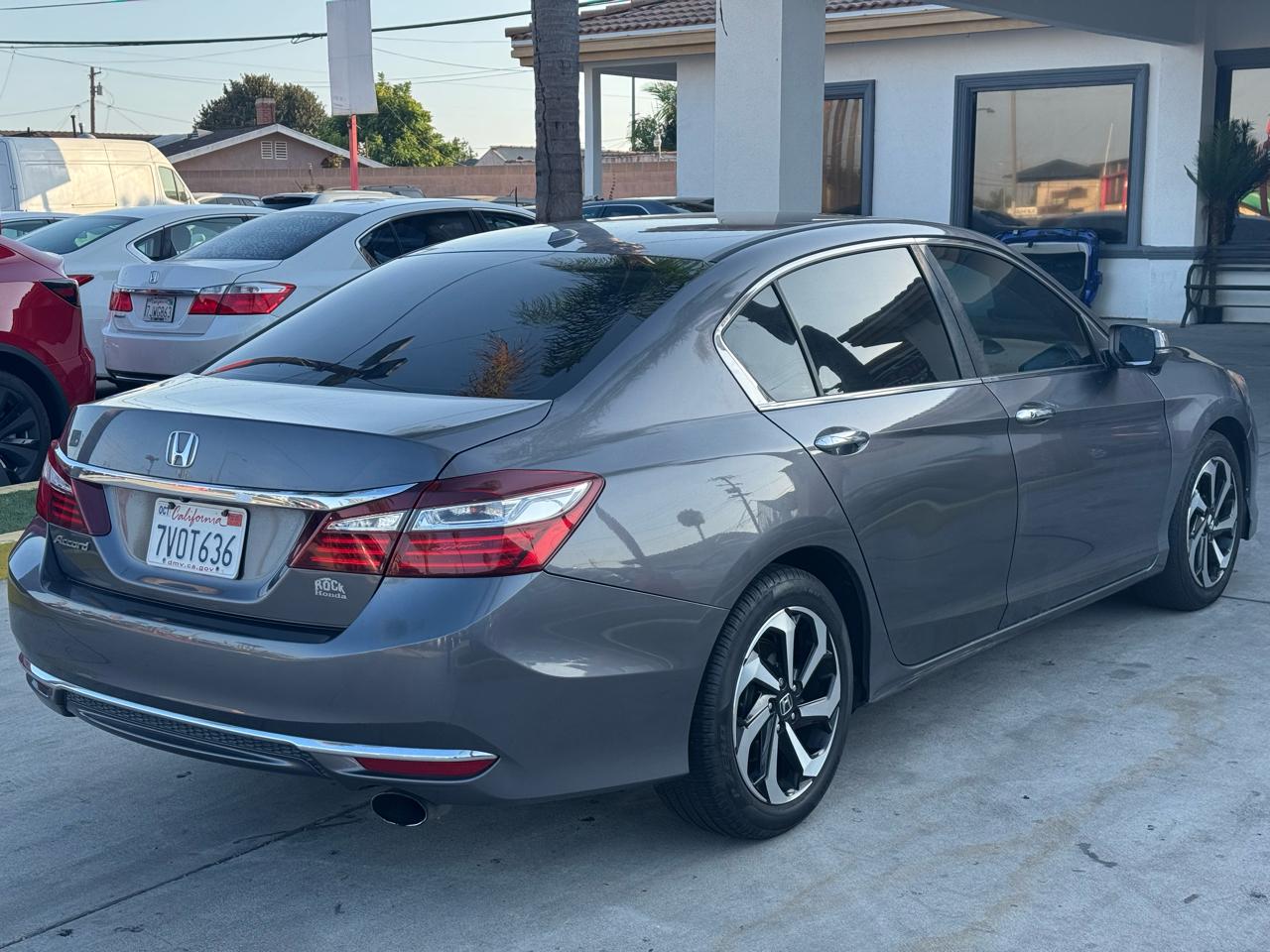 Honda Accord EX Sedan CVT w/ Honda Sensing 2017