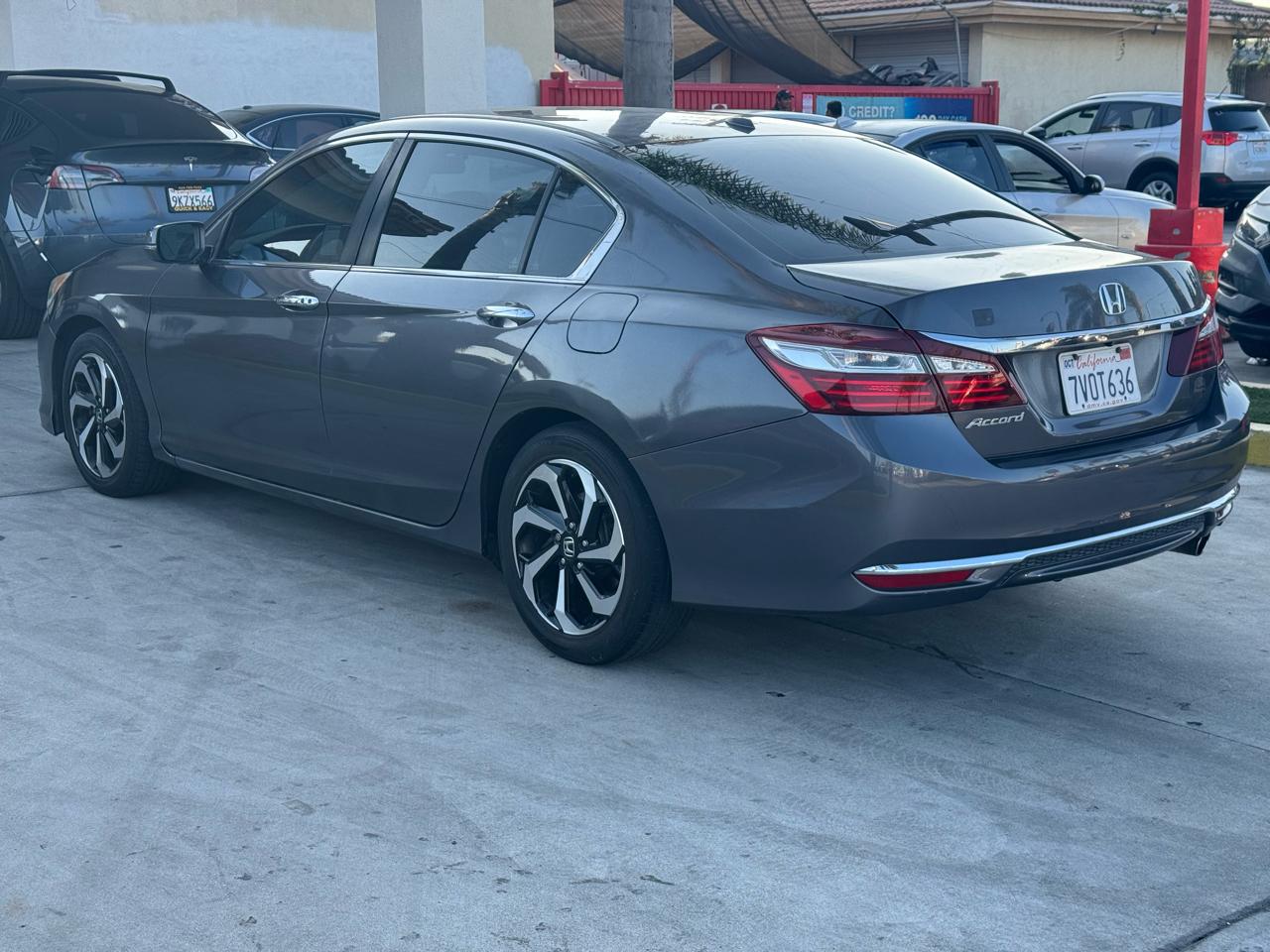 Honda Accord EX Sedan CVT w/ Honda Sensing 2017