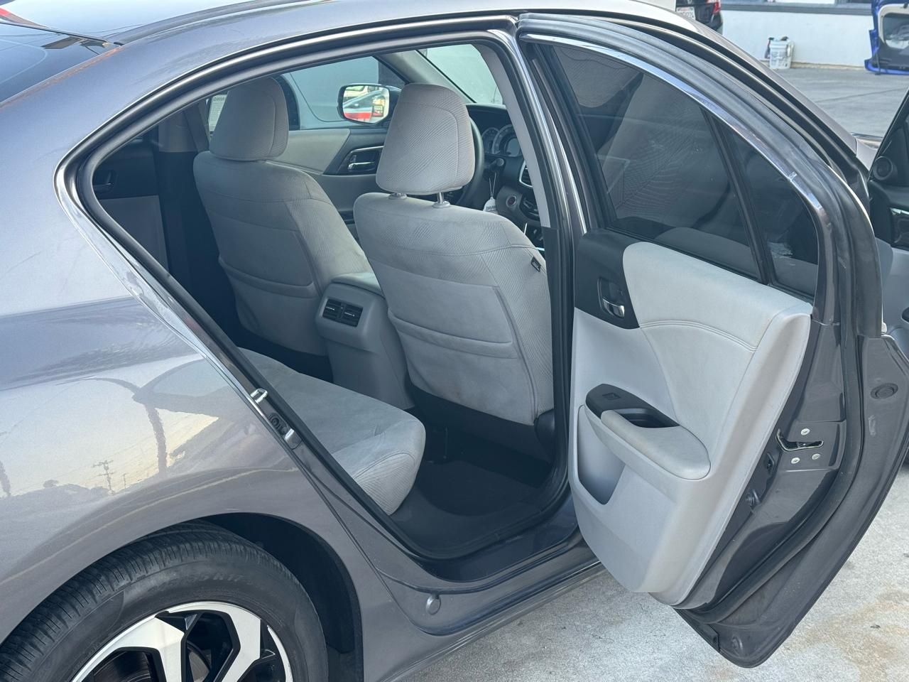 Honda Accord EX Sedan CVT w/ Honda Sensing 2017
