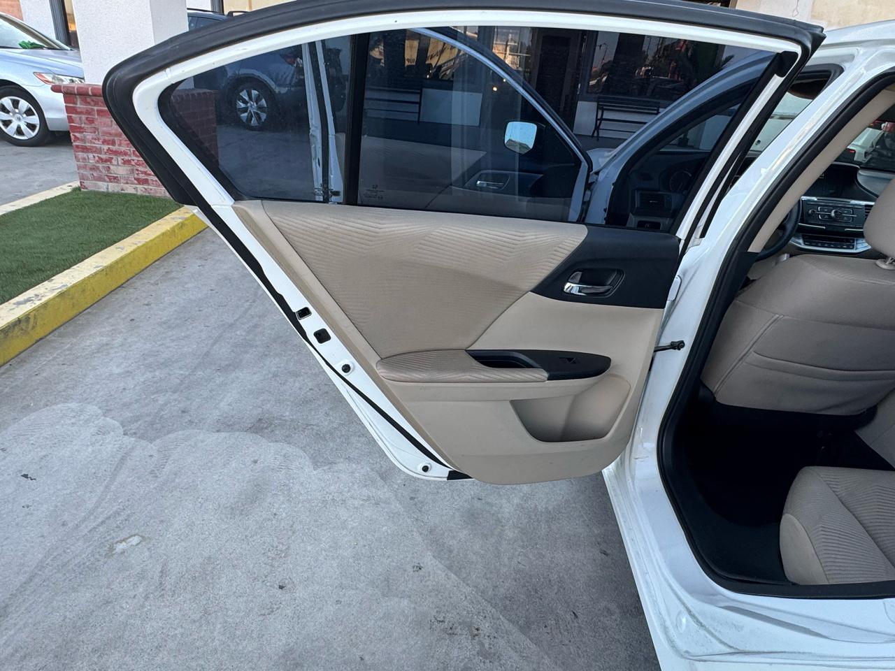 Honda Accord LX Sedan CVT 2015