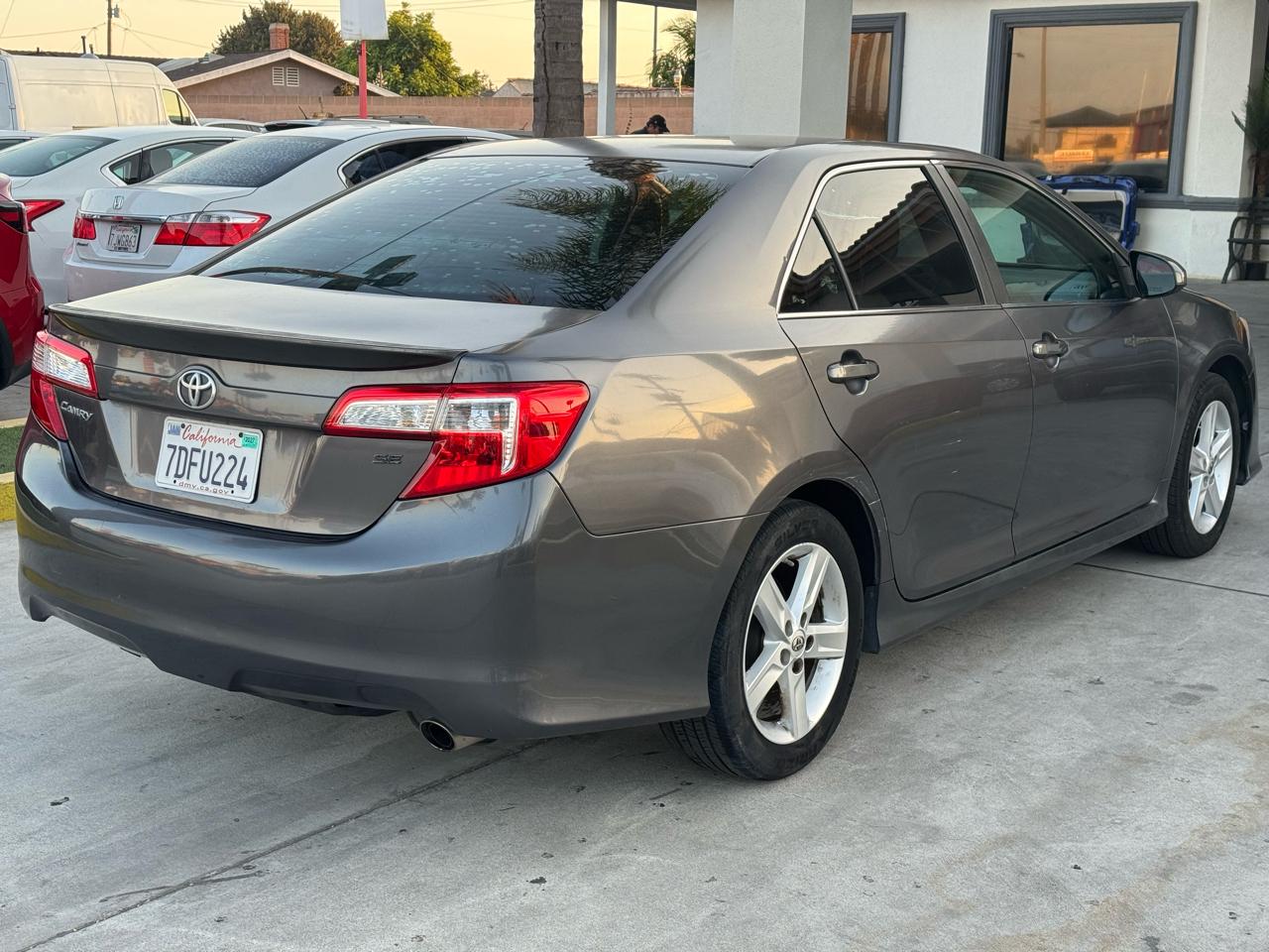 Toyota Camry SE 2014