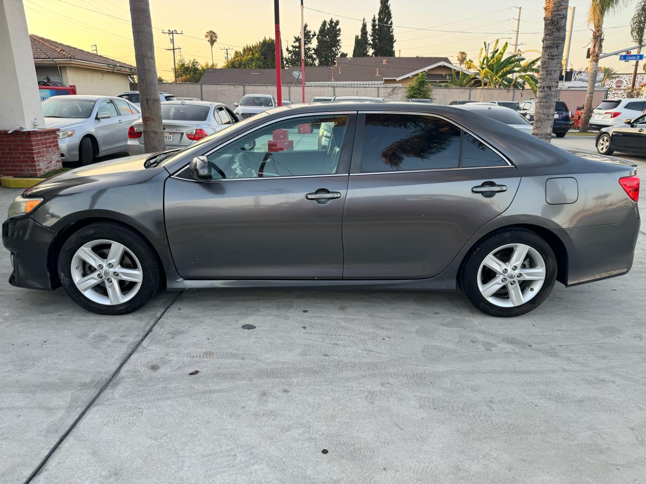 Toyota Camry SE 2014