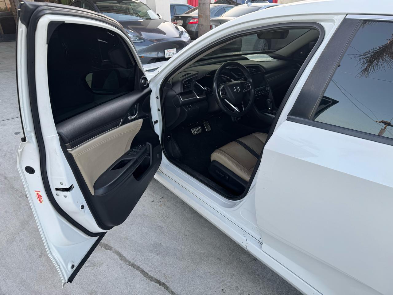 Honda Civic Touring Sedan CVT 2019