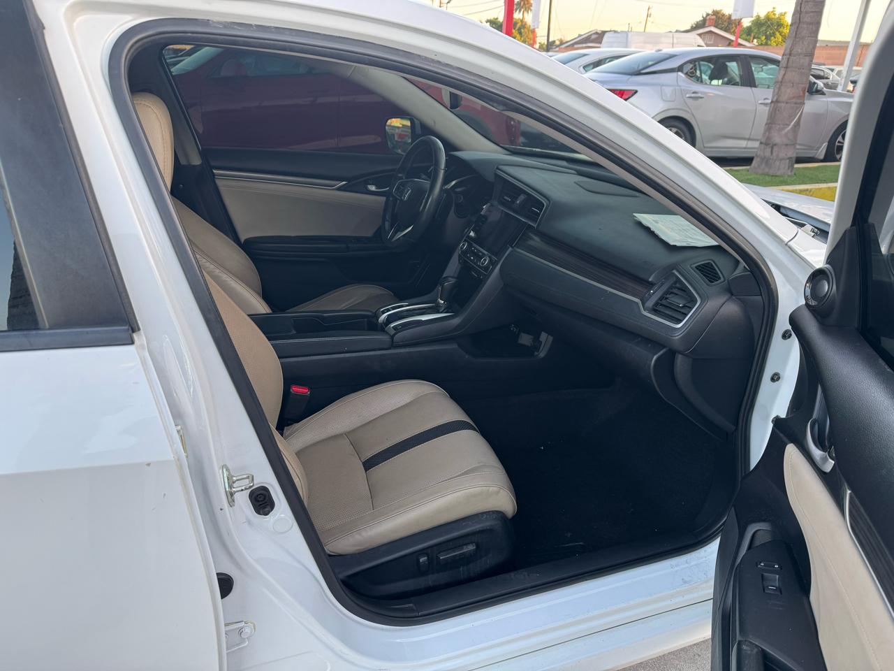 Honda Civic Touring Sedan CVT 2019