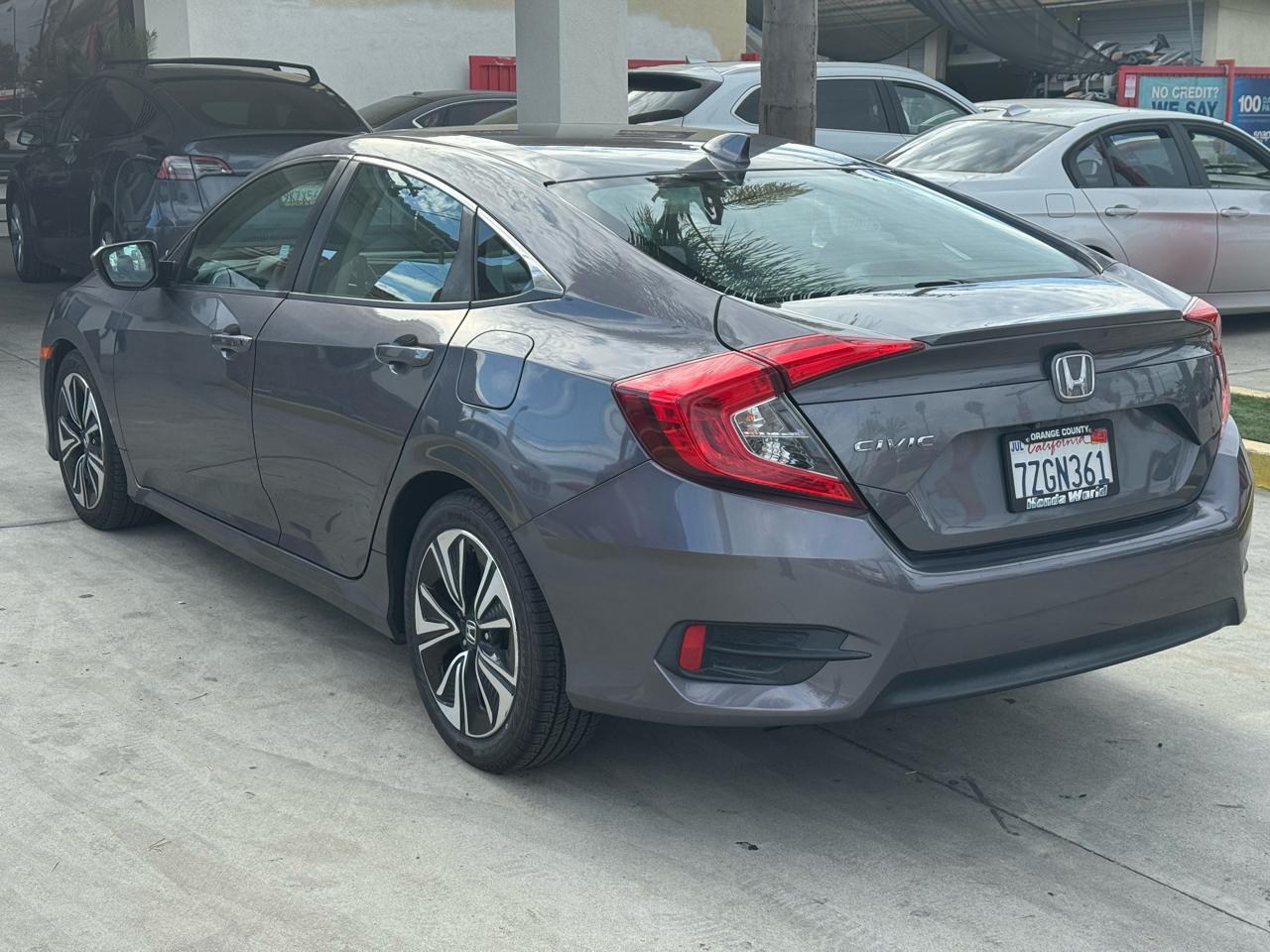Honda Civic EX-T Sedan CVT 2017