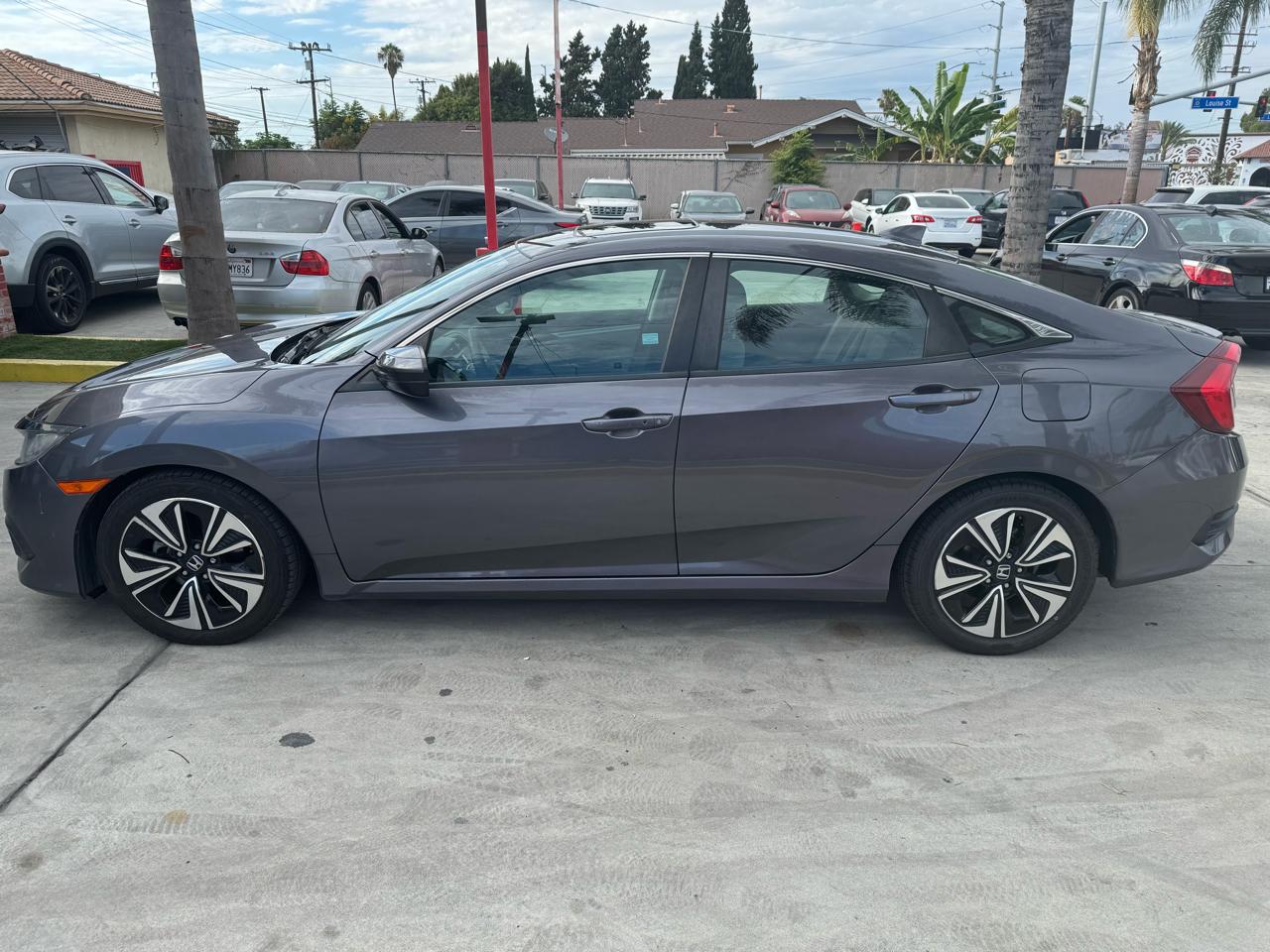 Honda Civic EX-T Sedan CVT 2017