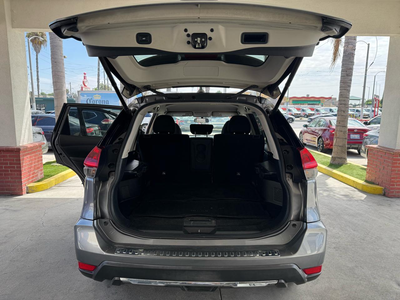 Nissan Rogue SV 2WD 2018