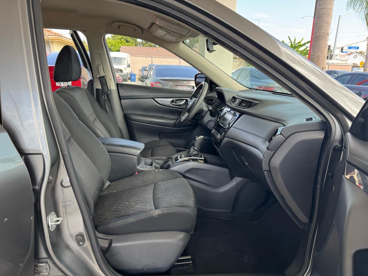 Nissan Rogue SV 2WD 2018