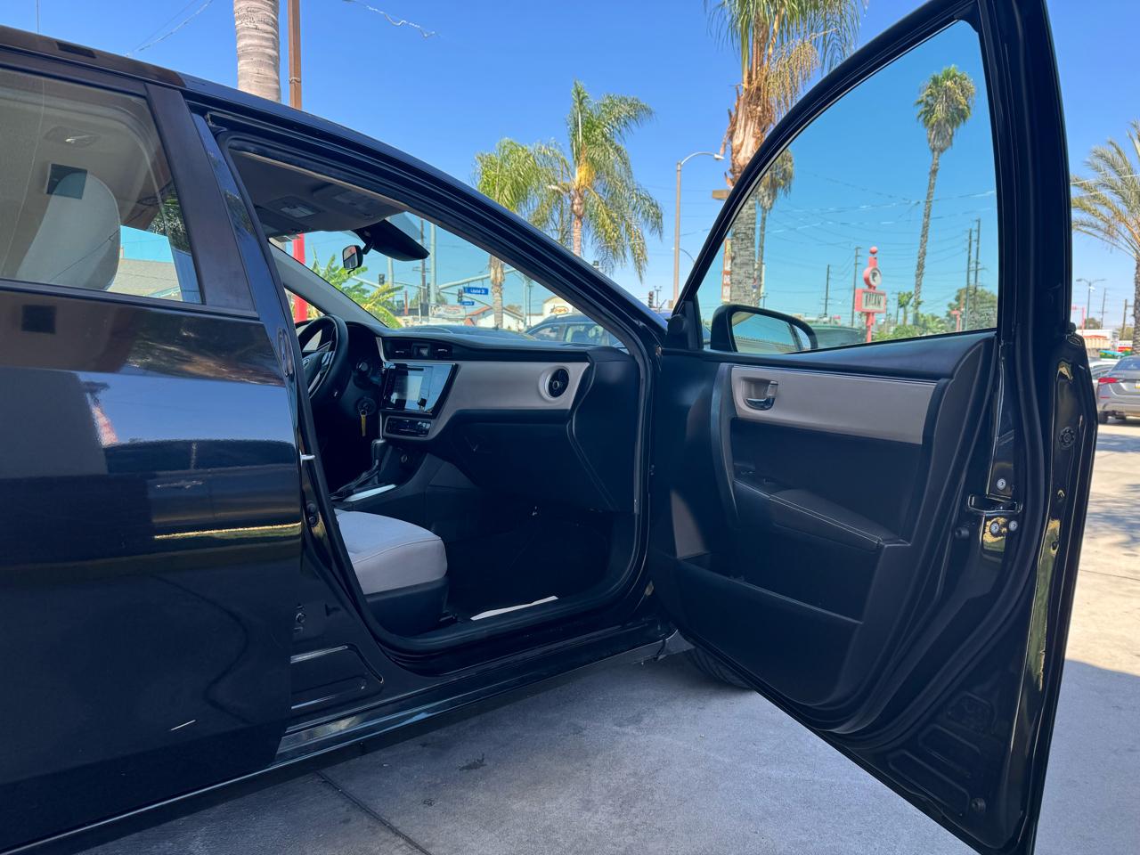 Toyota Corolla LE CVT 2019
