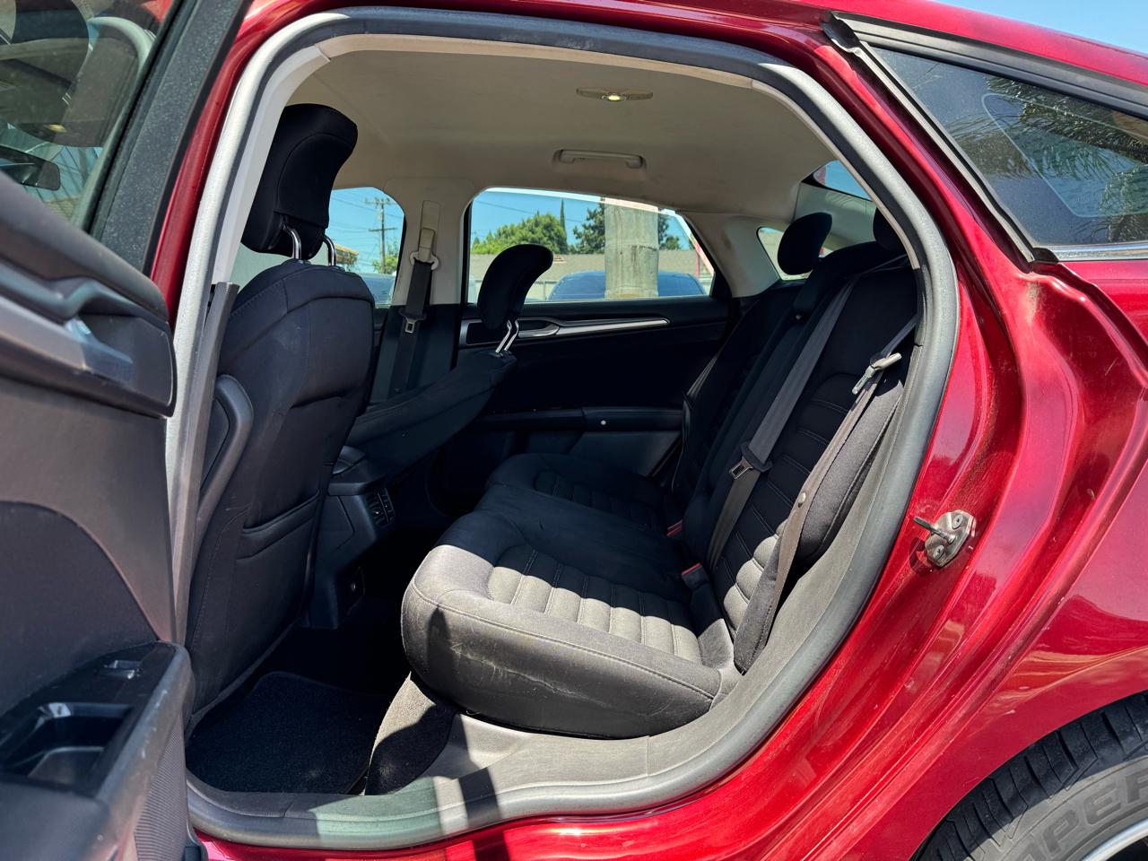 Ford Fusion SE 2013