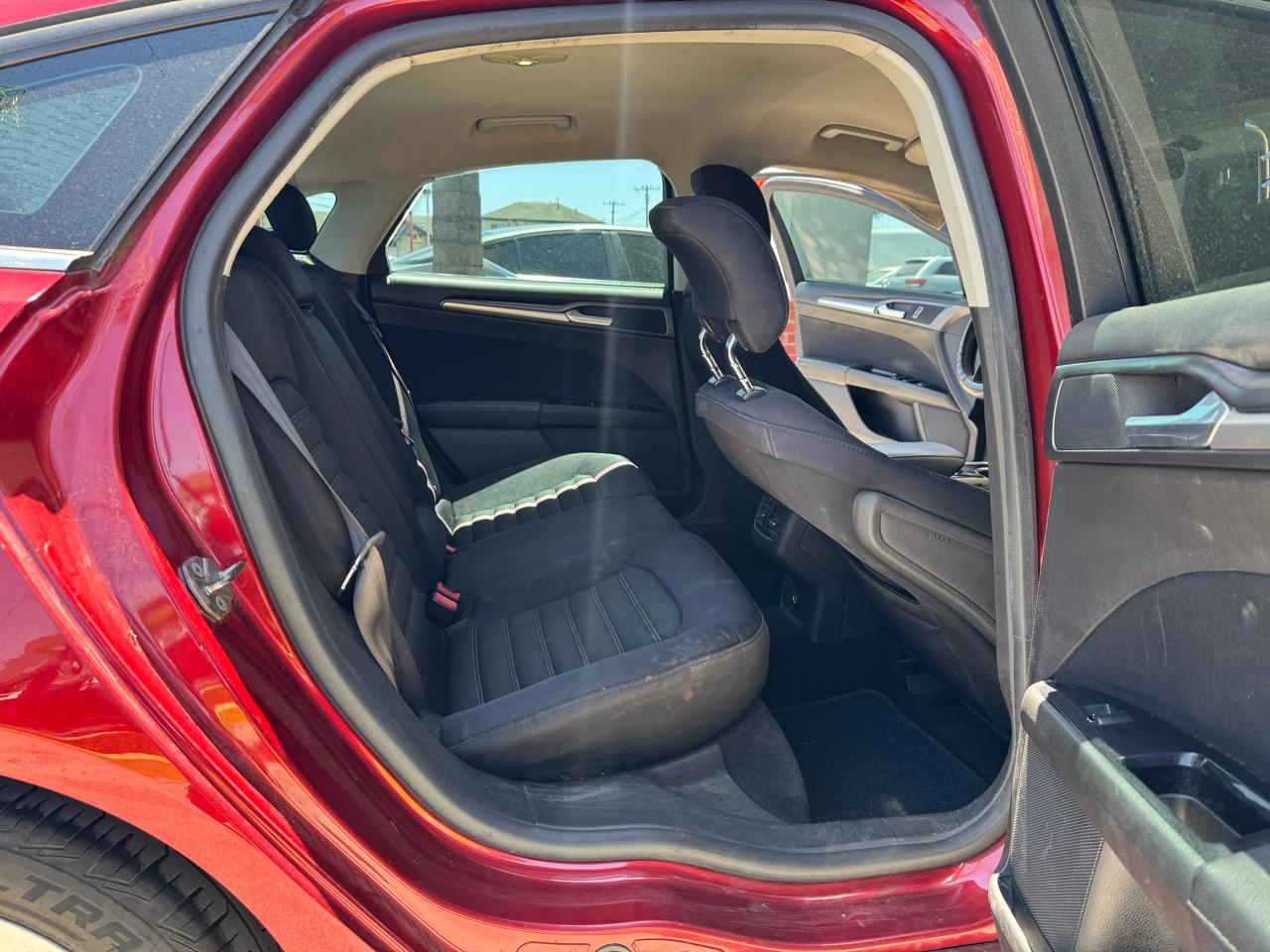 Ford Fusion SE 2013