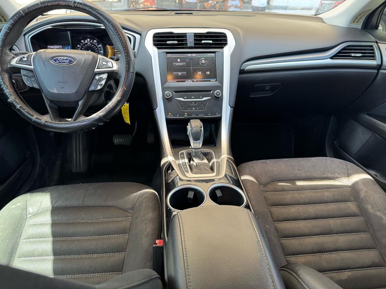 Ford Fusion SE 2013