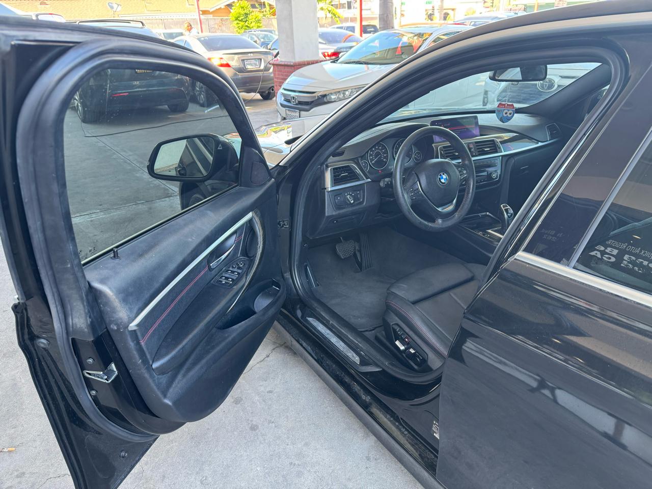BMW 3-Series 330i SULEV Sedan 2018