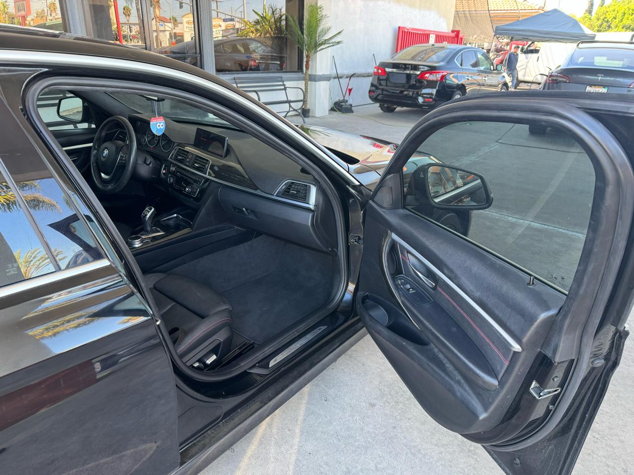 BMW 3-Series 330i SULEV Sedan 2018