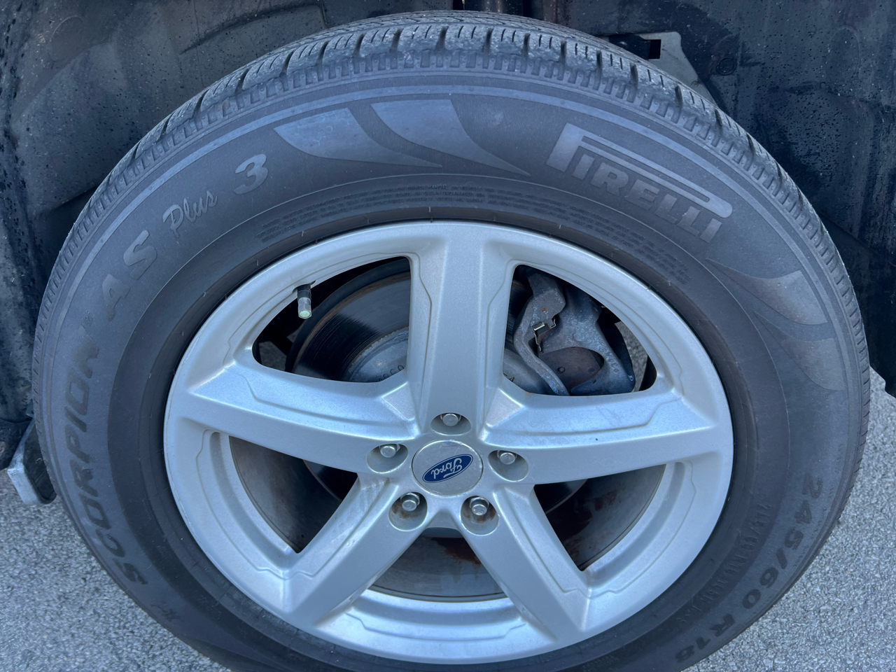 Ford Explorer XLT FWD 2019