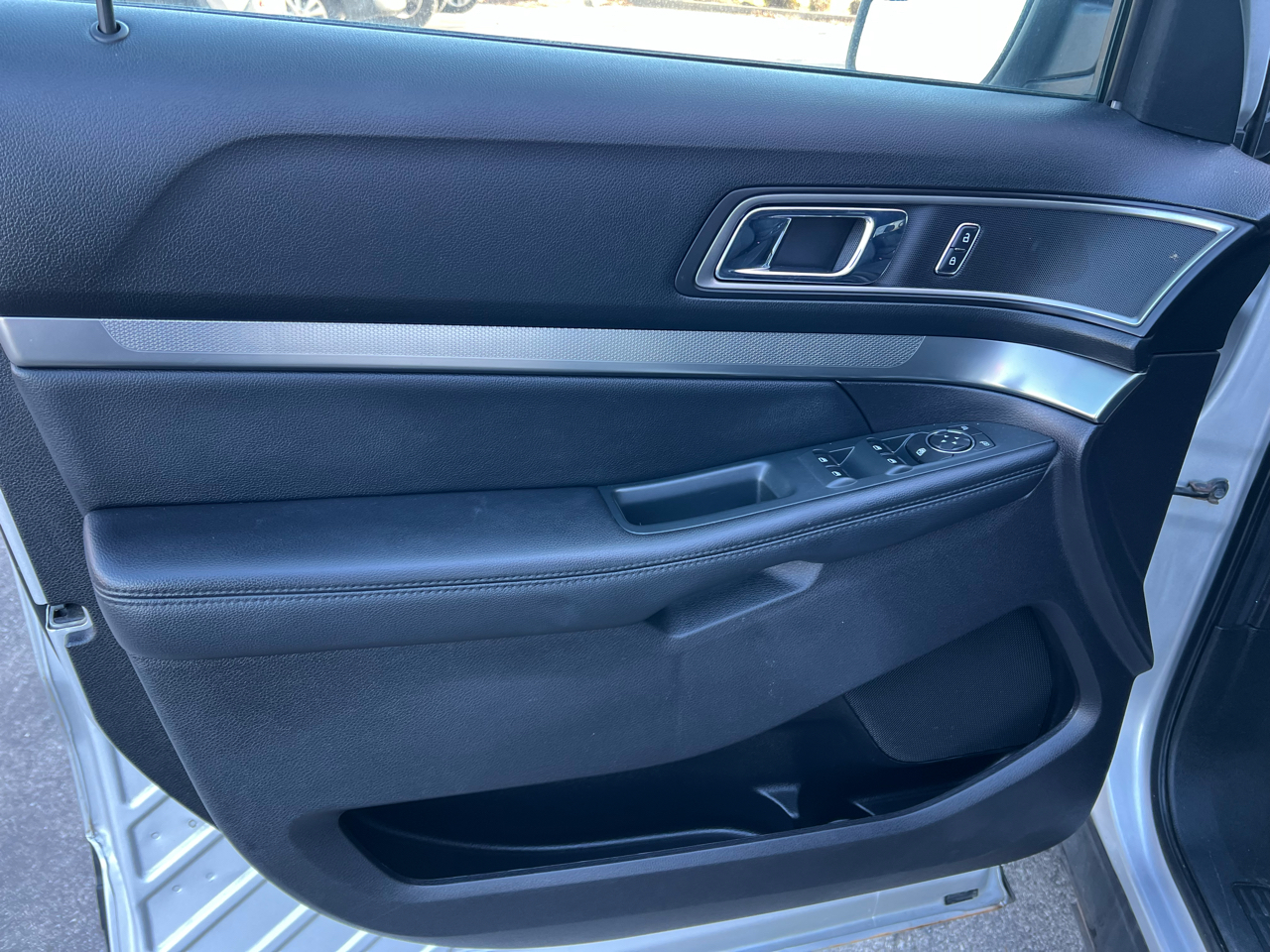 Ford Explorer XLT FWD 2019