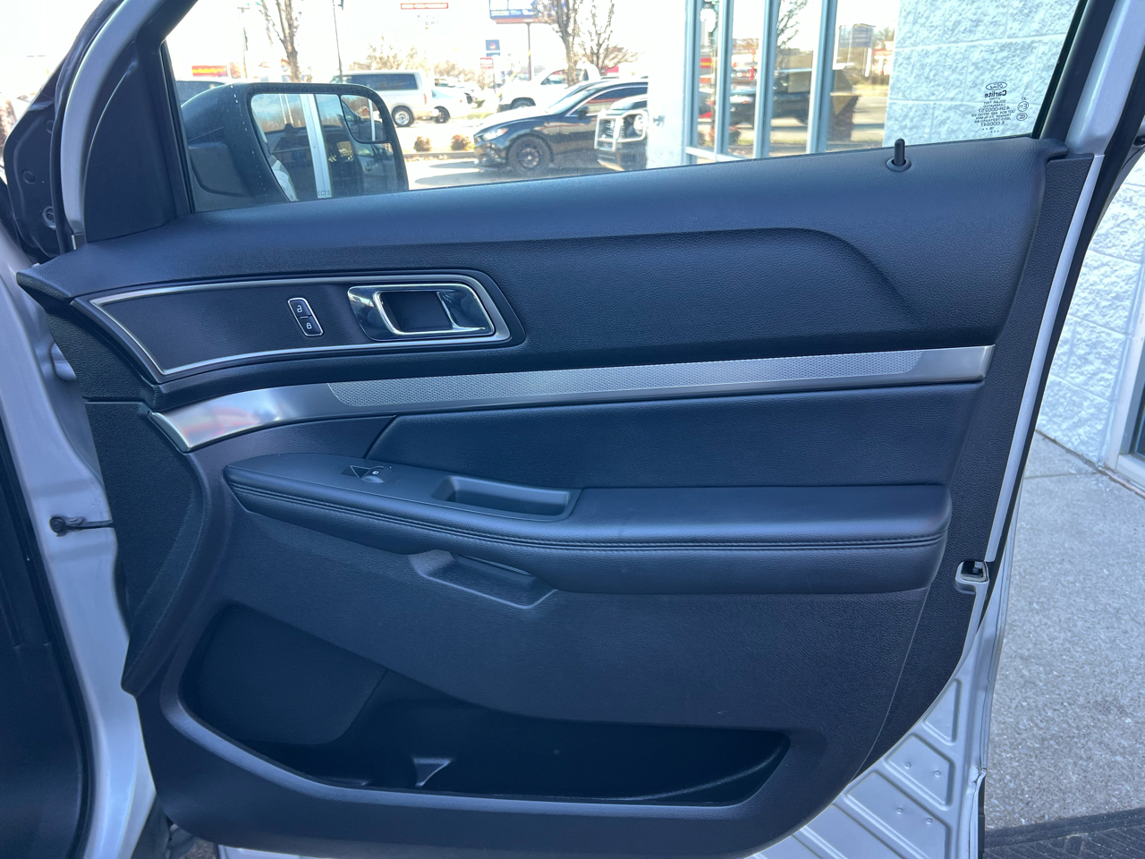 Ford Explorer XLT FWD 2019