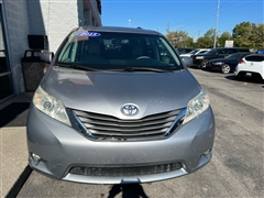 2013 Toyota Sienna  2013 Toyota Sienna