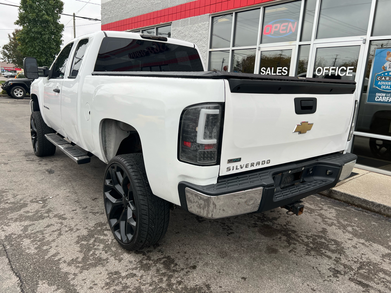 Chevrolet Silverado 1500 4WD Ext Cab 143.5" Work Truck 2011 Chevrolet Silverado 1500 4WD Ext Cab 143.5" Work Truck 2011