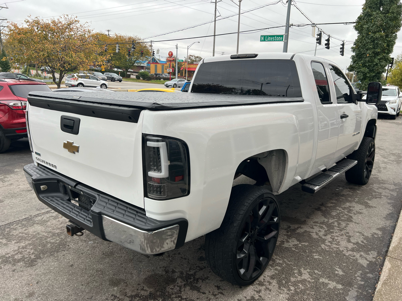 Chevrolet Silverado 1500 4WD Ext Cab 143.5" Work Truck 2011 Chevrolet Silverado 1500 4WD Ext Cab 143.5" Work Truck 2011