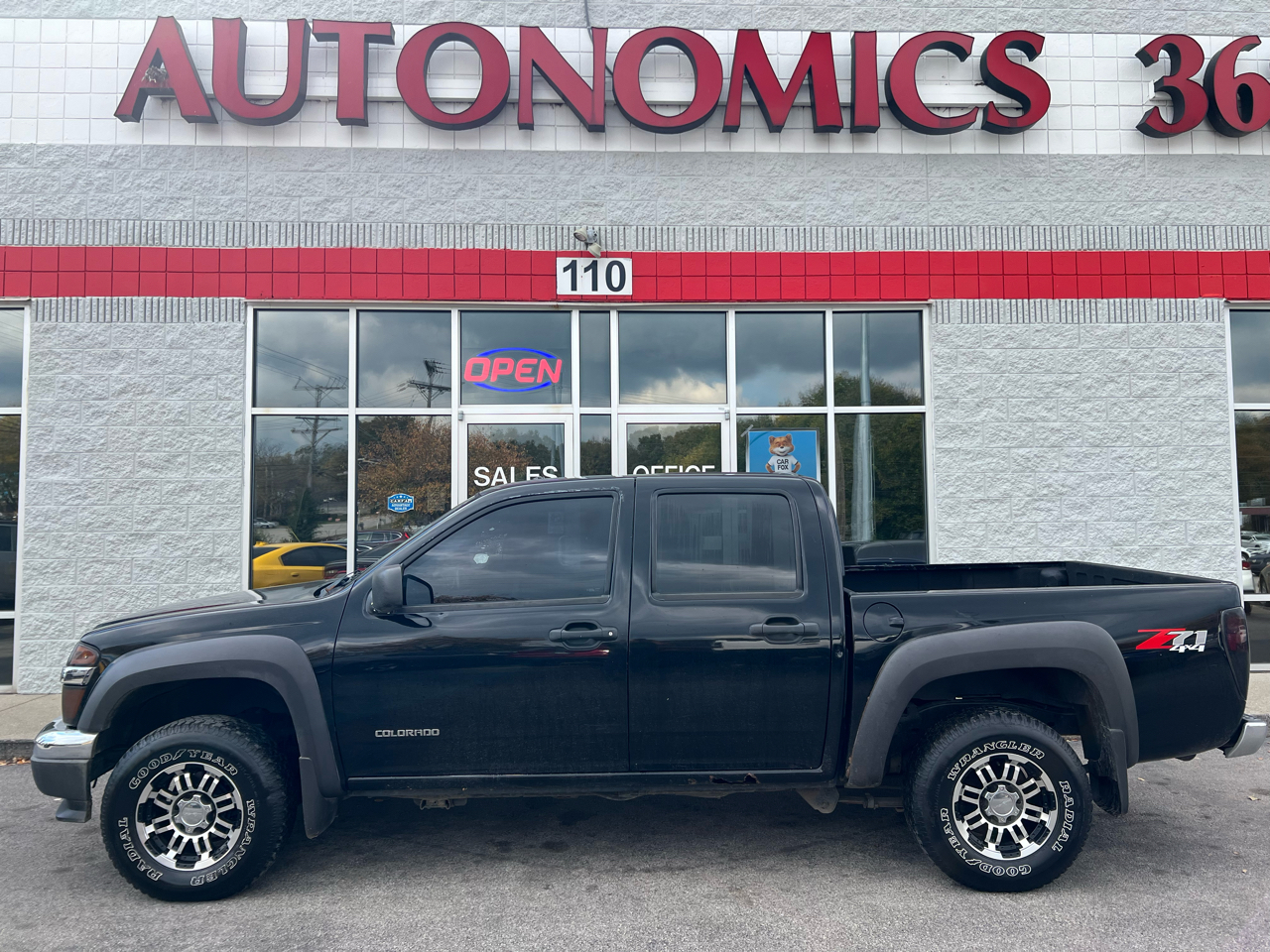 Chevrolet Colorado Crew Cab 126.0" WB 4WD 1SE LS Z71 2004 Chevrolet Colorado Crew Cab 126.0" WB 4WD 1SE LS Z71 2004