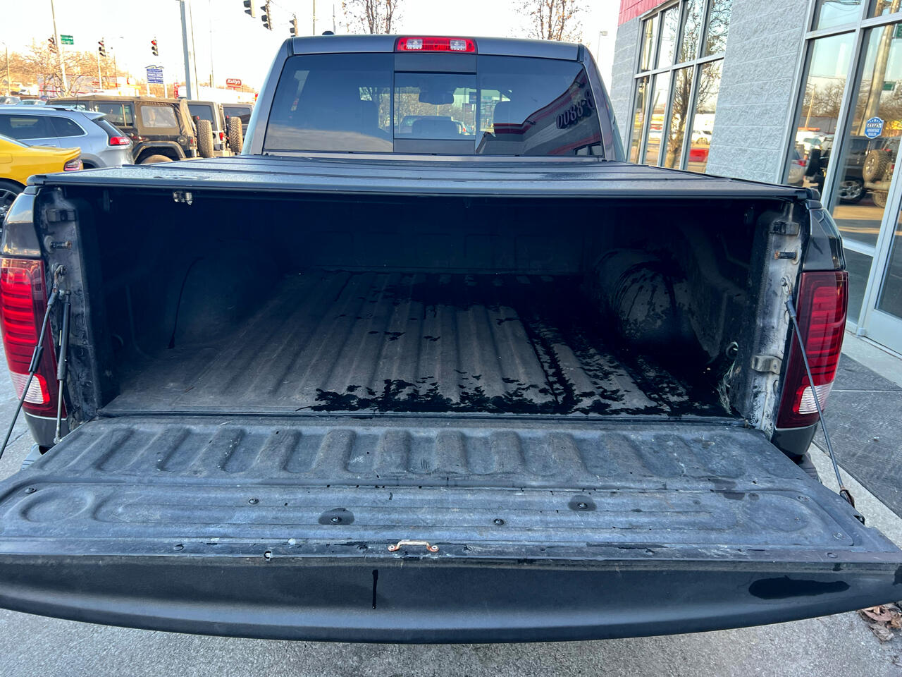 RAM 1500 4WD Crew Cab 140.5" Sport 2014