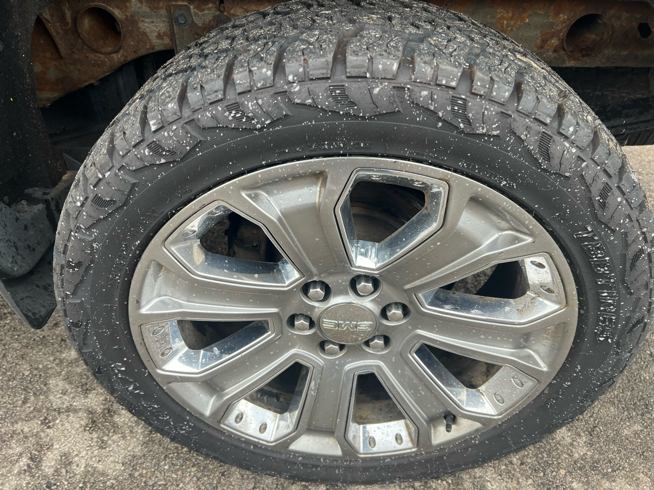 GMC Sierra 1500 4WD Crew Cab 143.5" Denali 2018