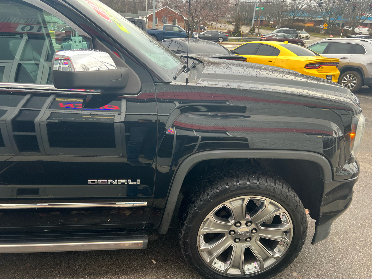 GMC Sierra 1500 4WD Crew Cab 143.5" Denali 2018