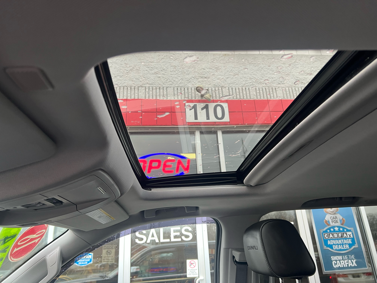 GMC Sierra 1500 4WD Crew Cab 143.5" Denali 2018