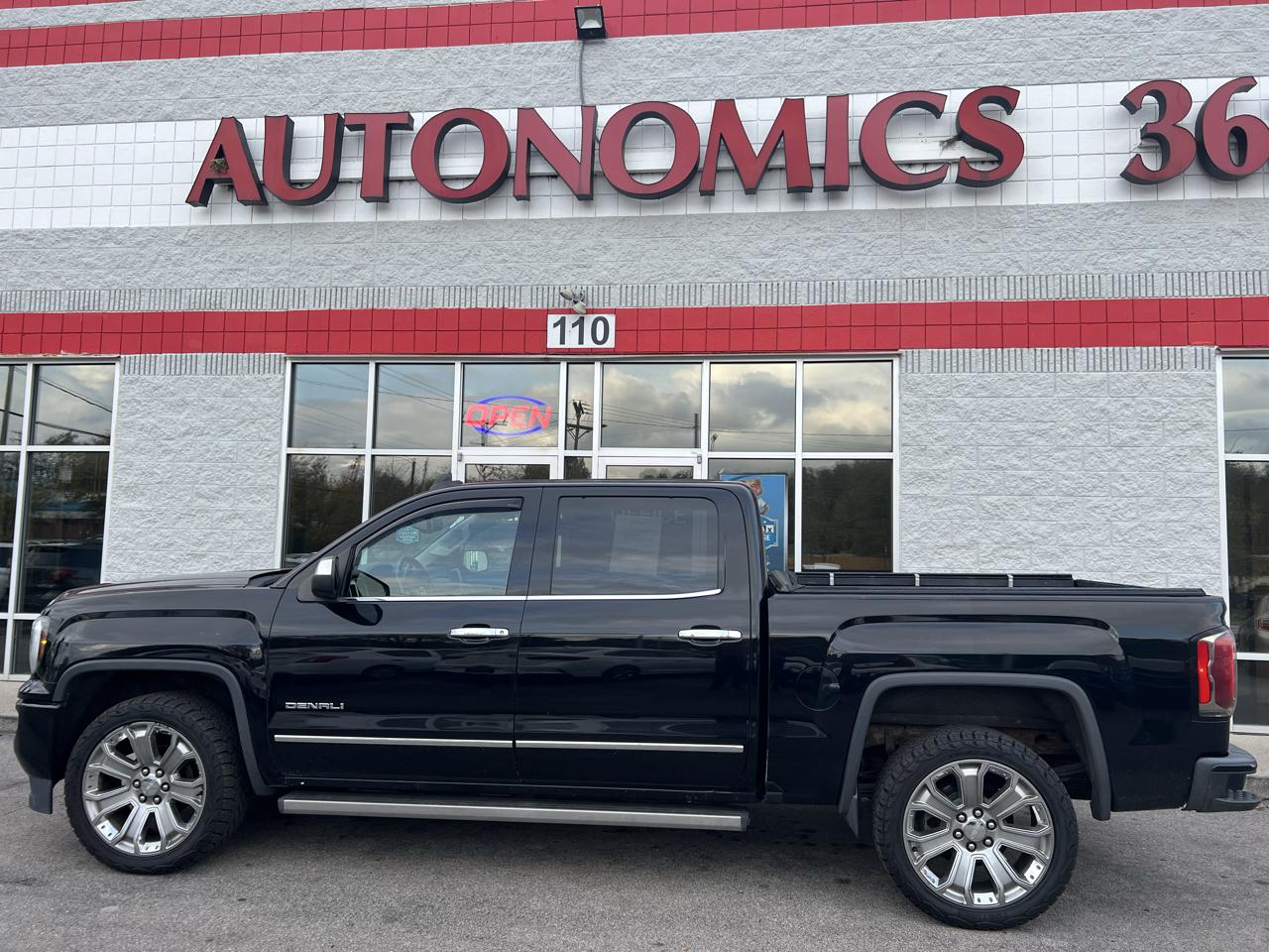 GMC Sierra 1500 4WD Crew Cab 143.5" Denali 2018