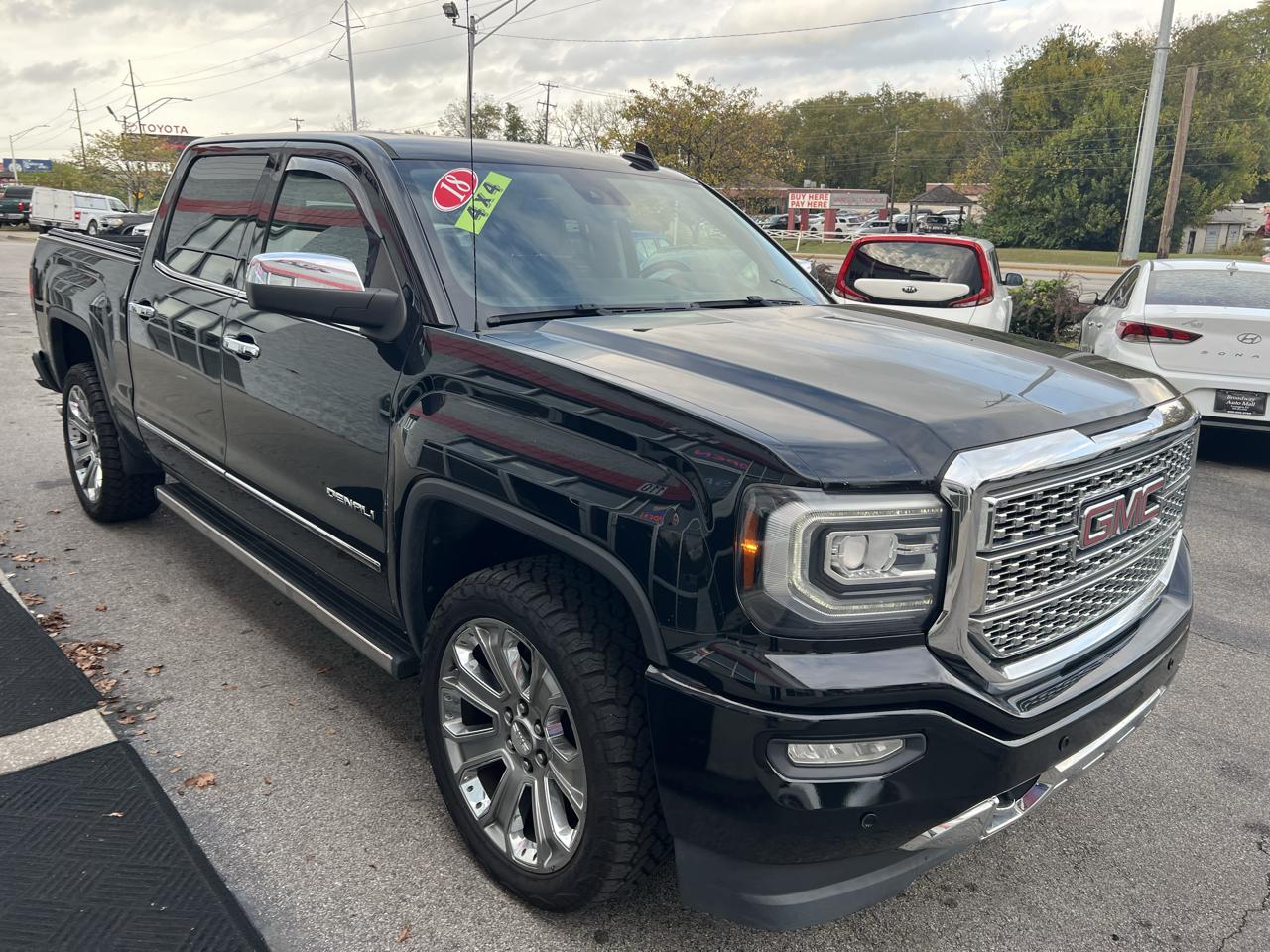 GMC Sierra 1500 4WD Crew Cab 143.5" Denali 2018