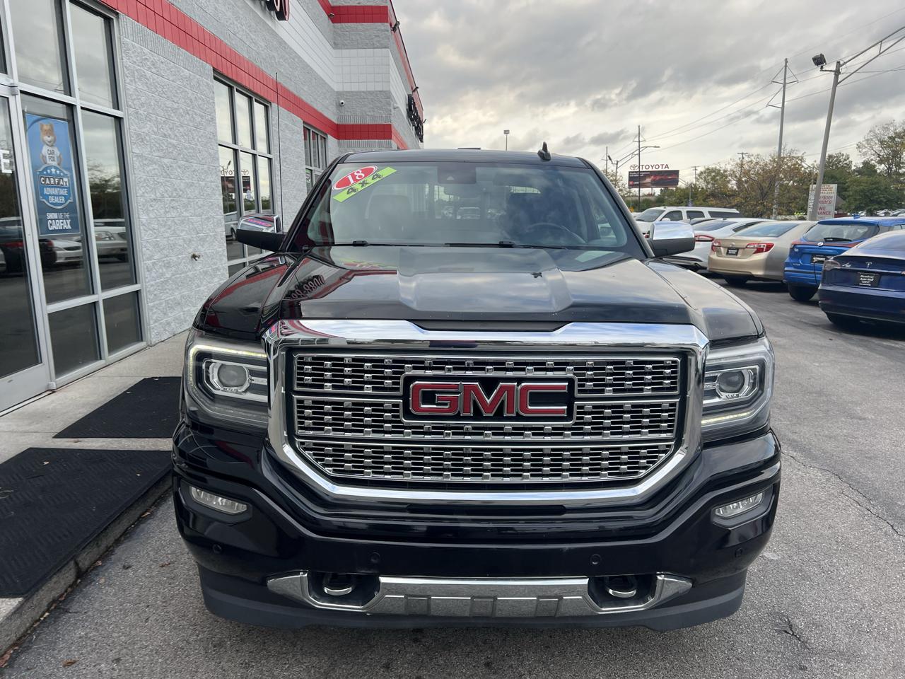 GMC Sierra 1500 4WD Crew Cab 143.5" Denali 2018