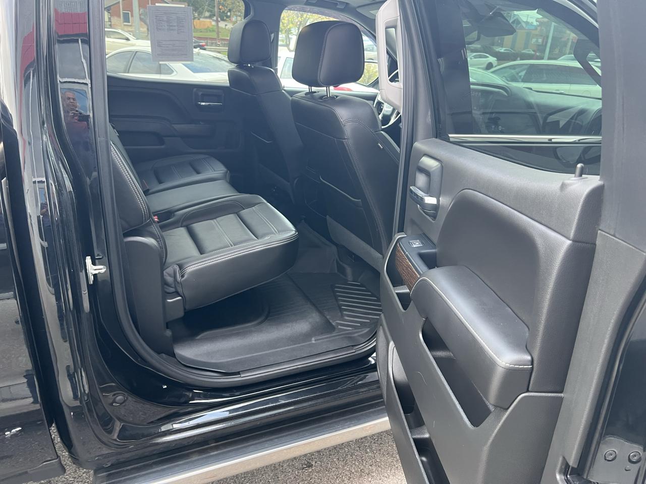 GMC Sierra 1500 4WD Crew Cab 143.5" Denali 2018
