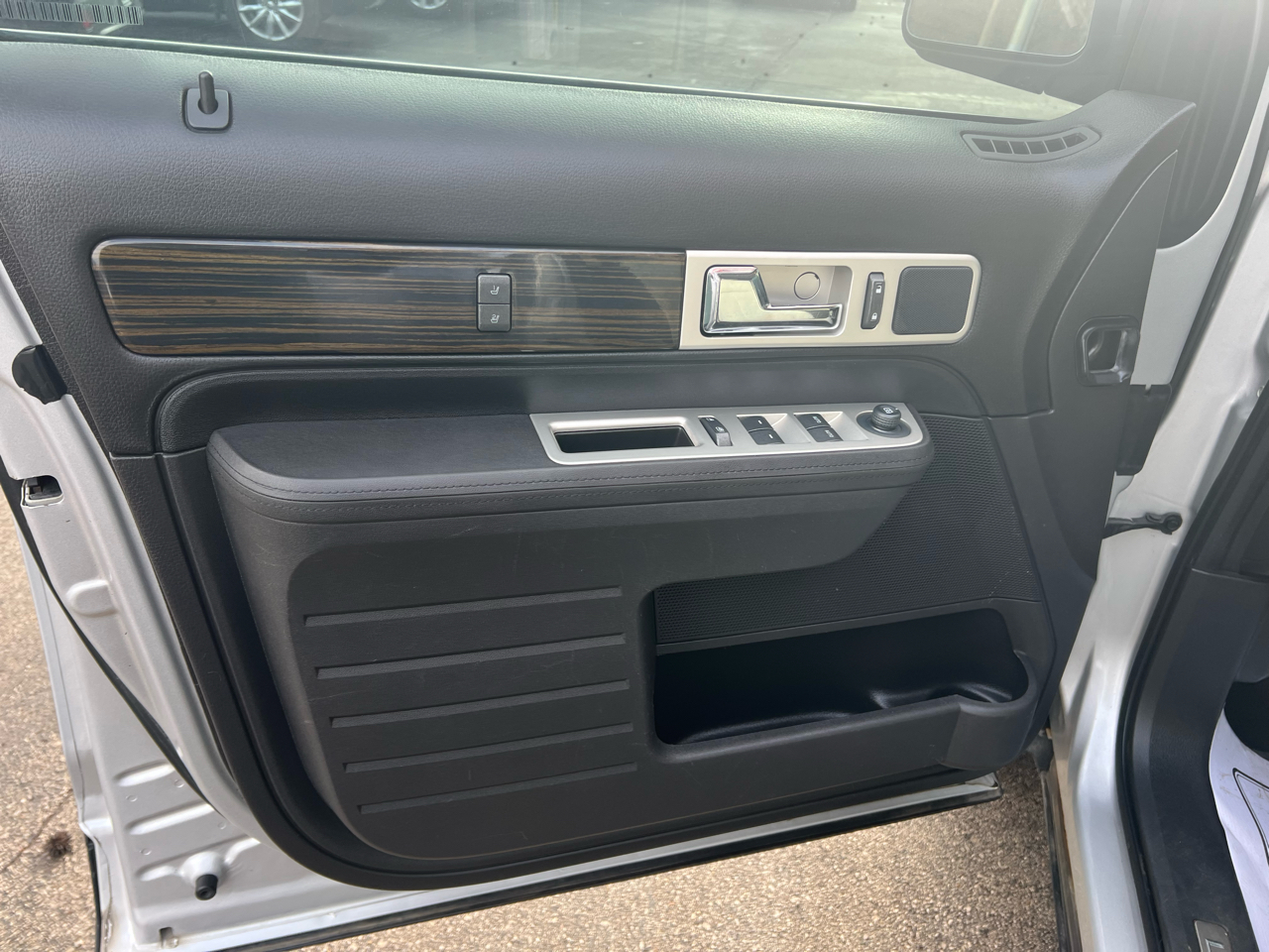 Lincoln MKX AWD 4dr 2010