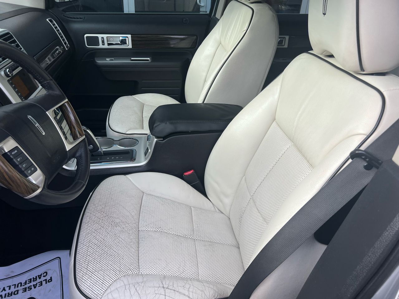 Lincoln MKX AWD 4dr 2010