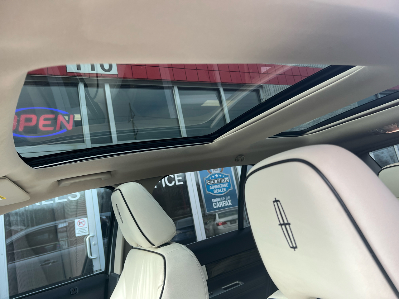 Lincoln MKX AWD 4dr 2010