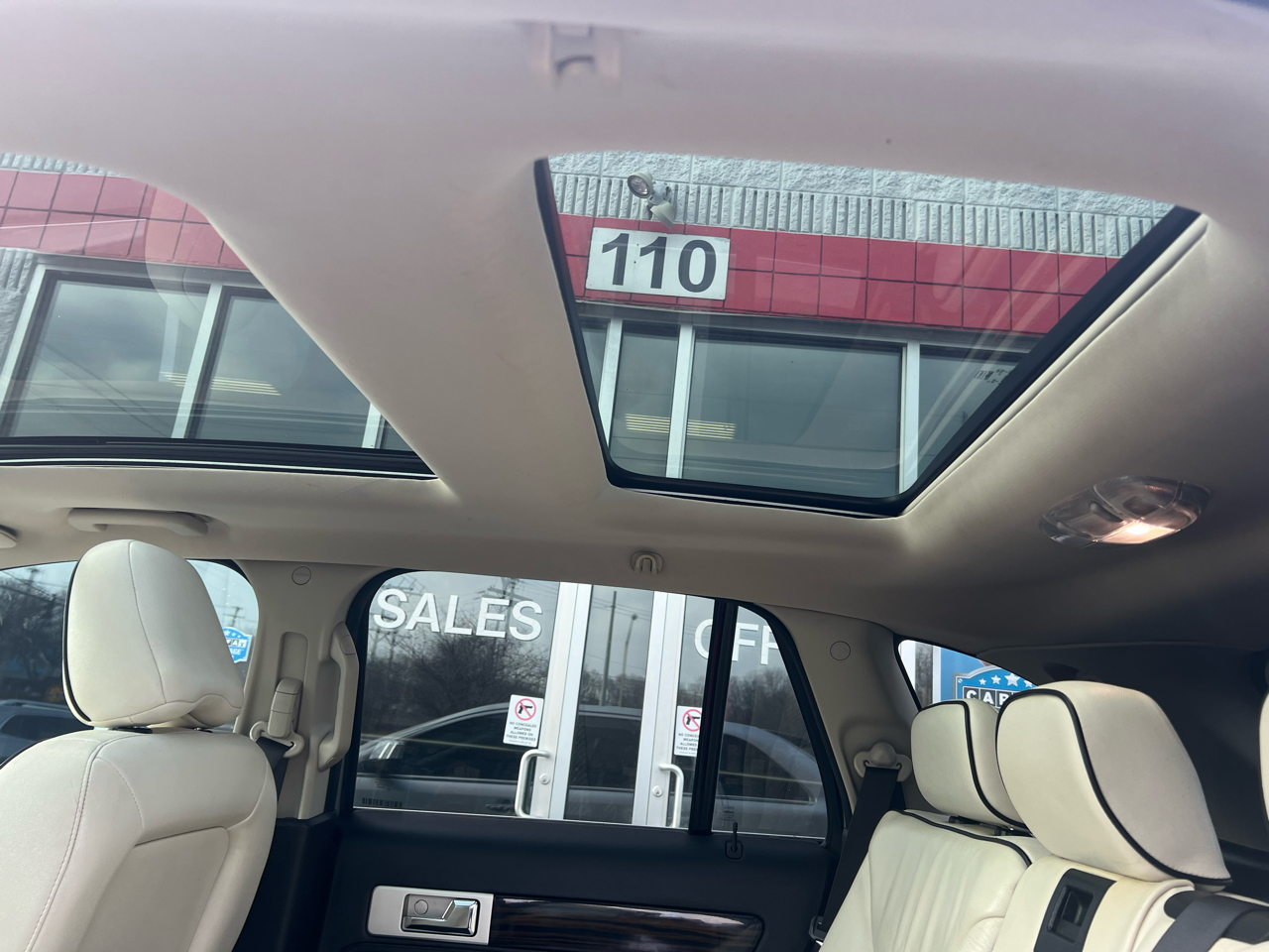 Lincoln MKX AWD 4dr 2010