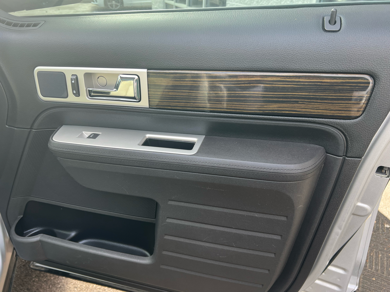 Lincoln MKX AWD 4dr 2010